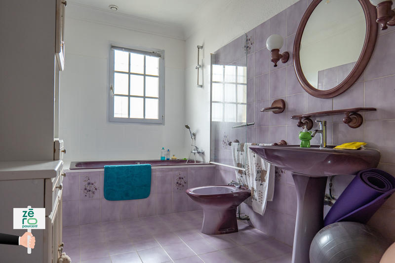 Maison - 283 m² - 10 pièces