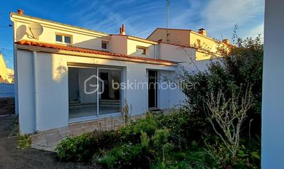 Maison - 102 m² - 5 pièces