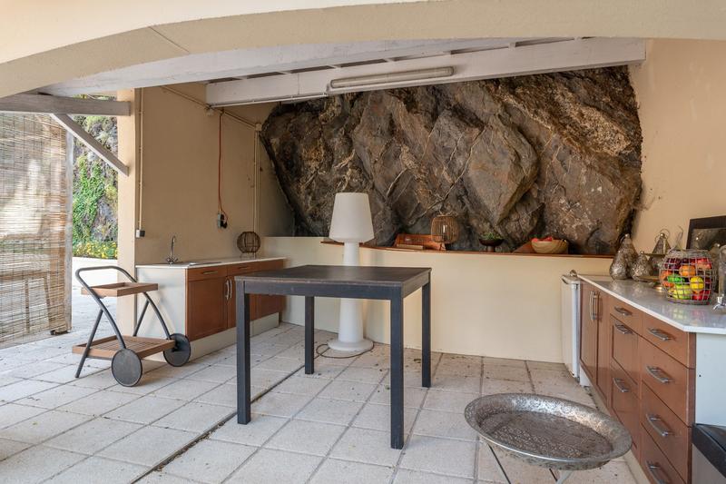 Maison - 335 m² - 8 pièces