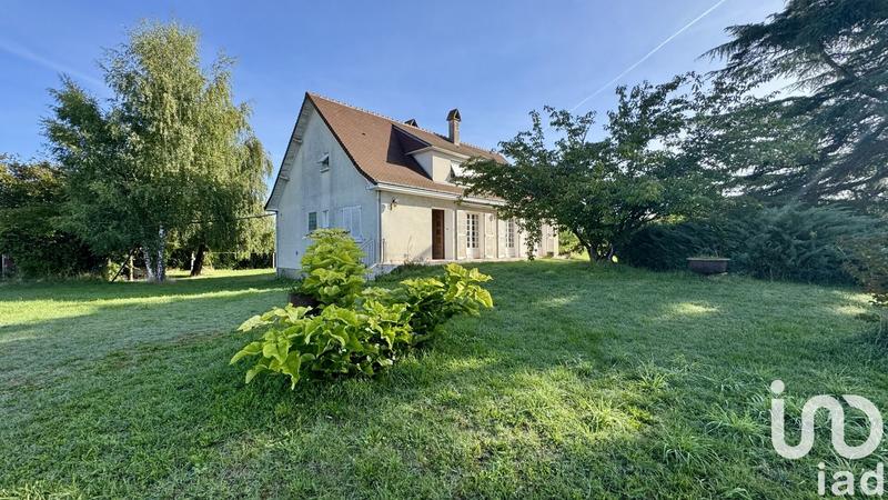Maison - 230 m² - 8 pièces