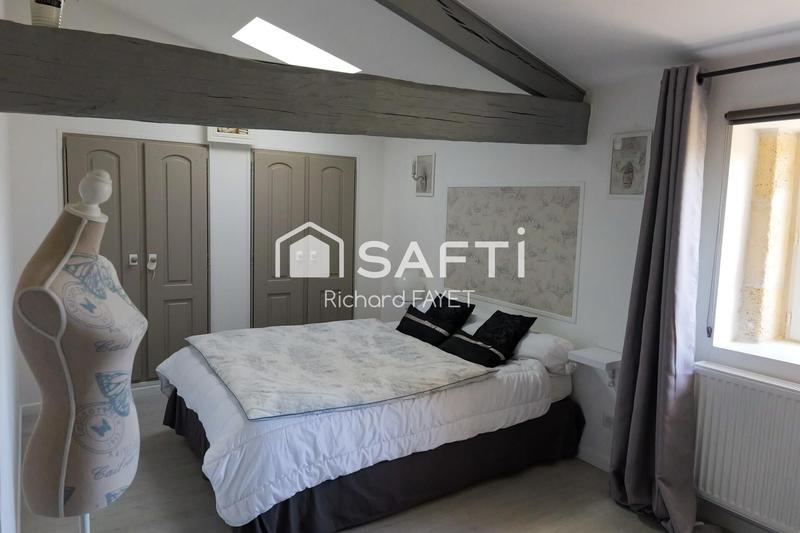 Maison - 302 m² - 10 pièces