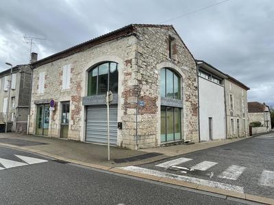 Local commercial - 240 m² - 6 pièces