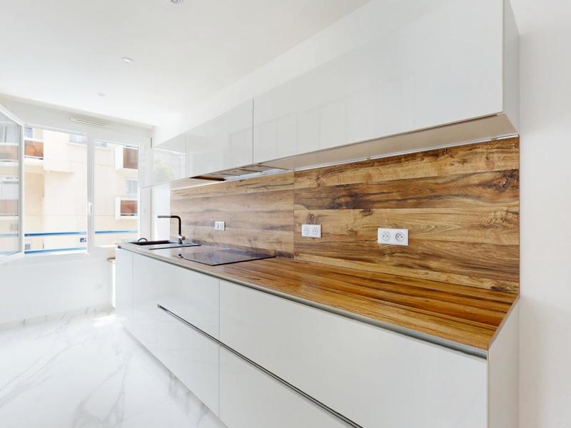 Appartement - 90 m² - 4 pièces