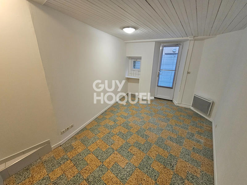 Immeuble - 155 m² - 9 pièces