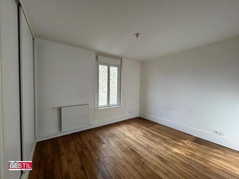 Maison - 92 m² - 5 pièces