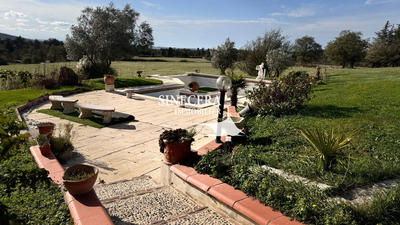 Maison - 518 m² - 13 pièces