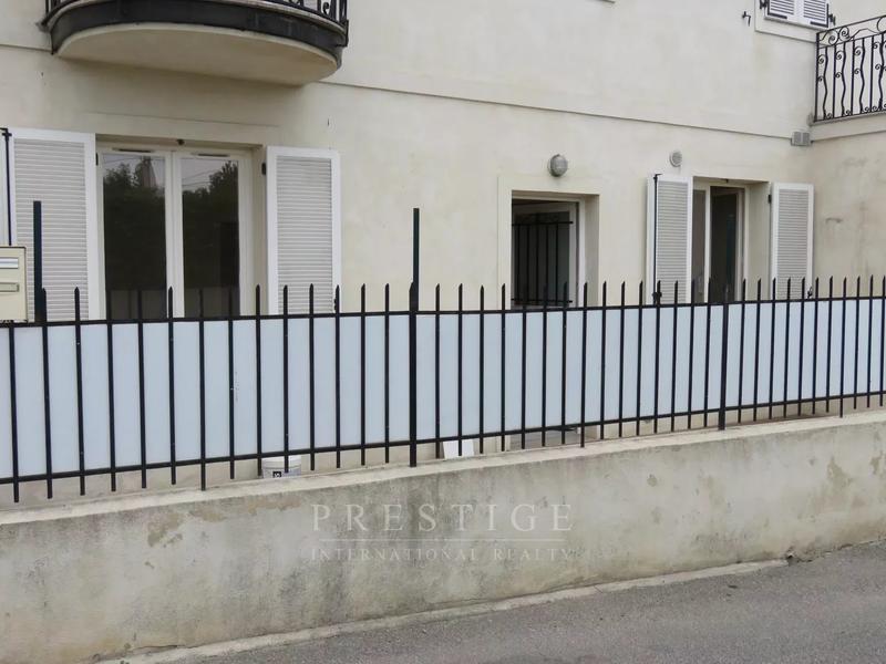 Maison - 215 m² - 9 pièces
