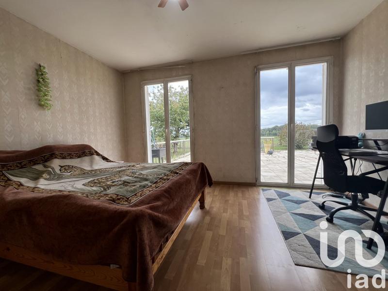 Maison - 93 m² - 5 pièces