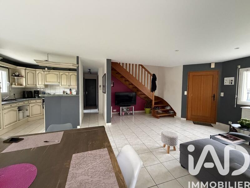 Maison - 88 m² - 6 pièces