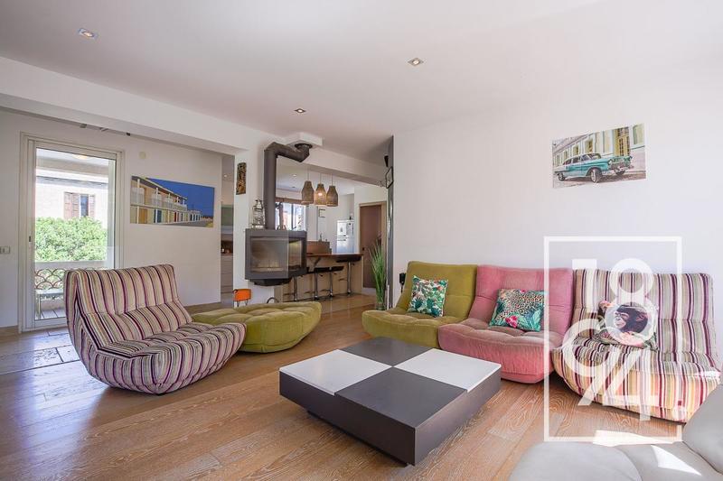 Villa - 223 m² - 5 pièces