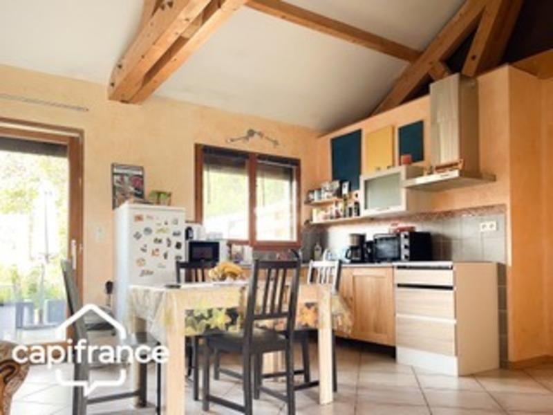 Maison - 180 m² - 8 pièces