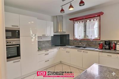 Maison - 117 m² - 6 pièces