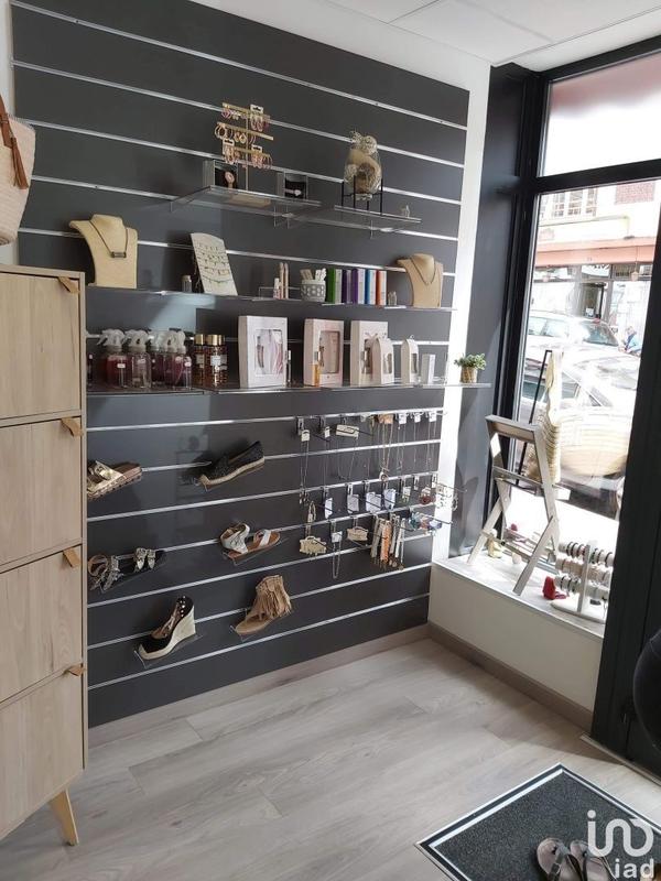 Local commercial - 120 m² - 2 pièces