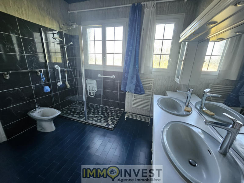 Propriété - 125 m² - 5 pièces