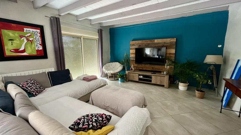 Maison traditionnelle - 219 m² - 11 pièces