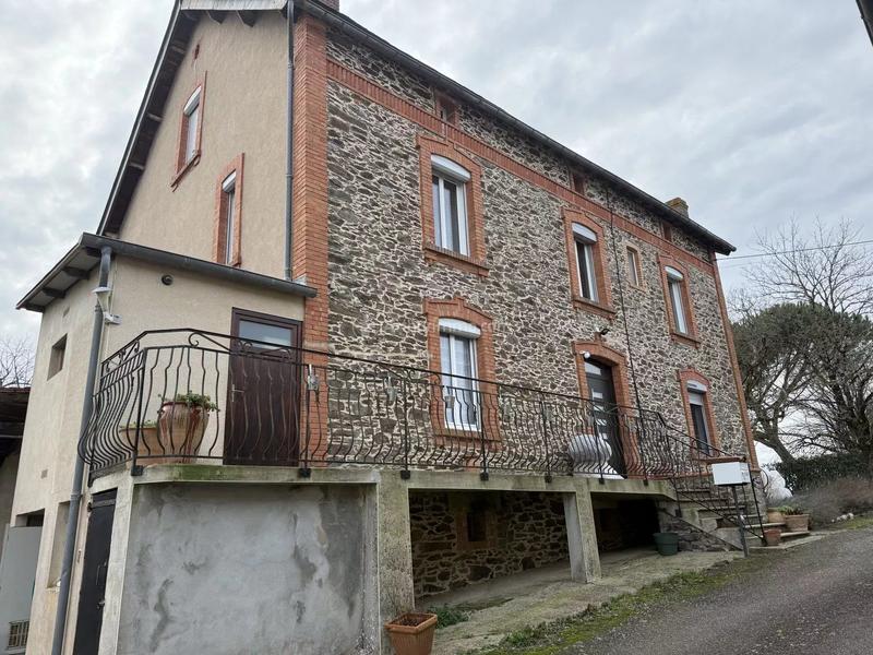 Maison - 215 m² - 7 pièces