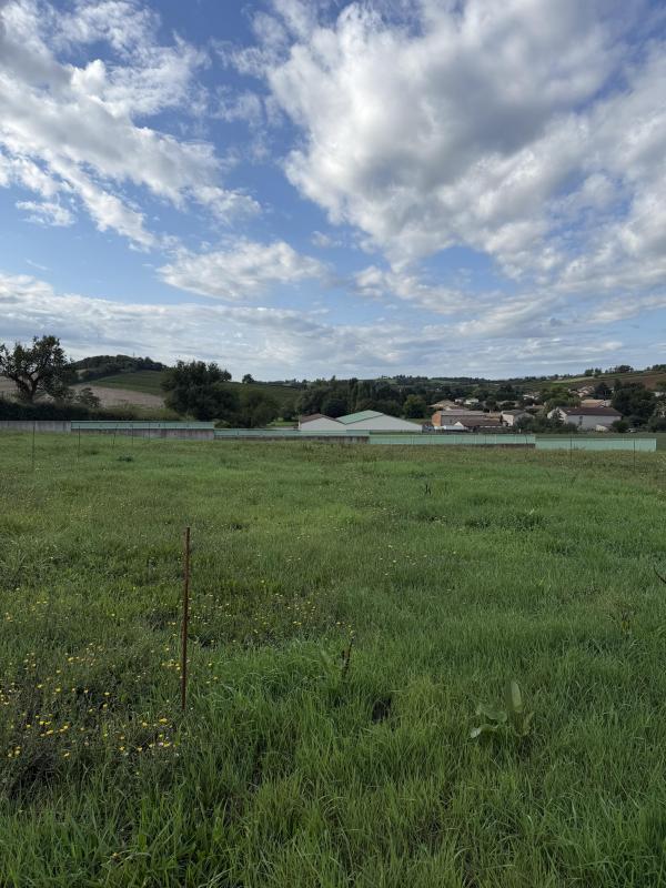 Terrain constructible - 1 089 m²