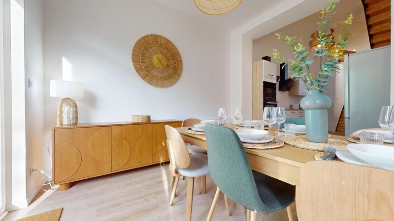 Maison - 162 m² - 10 pièces