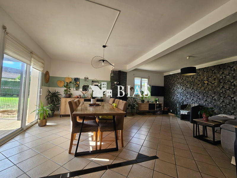 Maison - 100 m² - 4 pièces