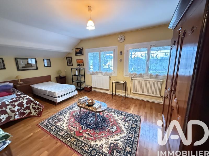 Maison - 145 m² - 6 pièces