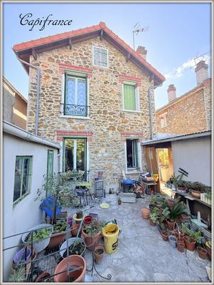 Maison - 69 m² - 5 pièces
