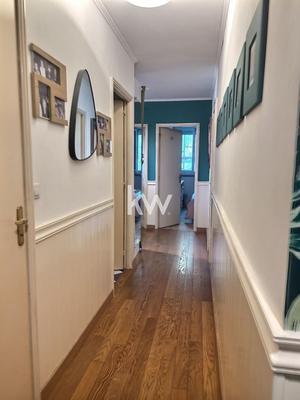 Appartement - 90 m² - 4 pièces