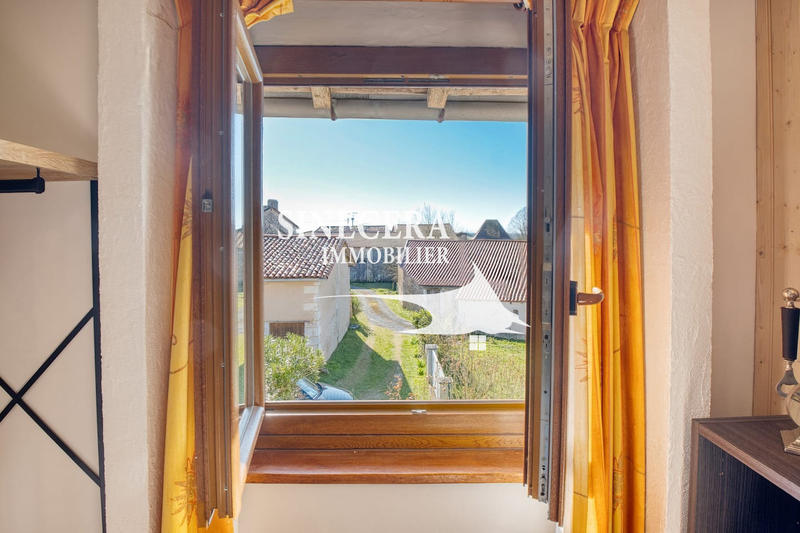 Maison de village - 92 m² - 3 pièces