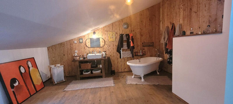 Maison de village - 235 m² - 8 pièces