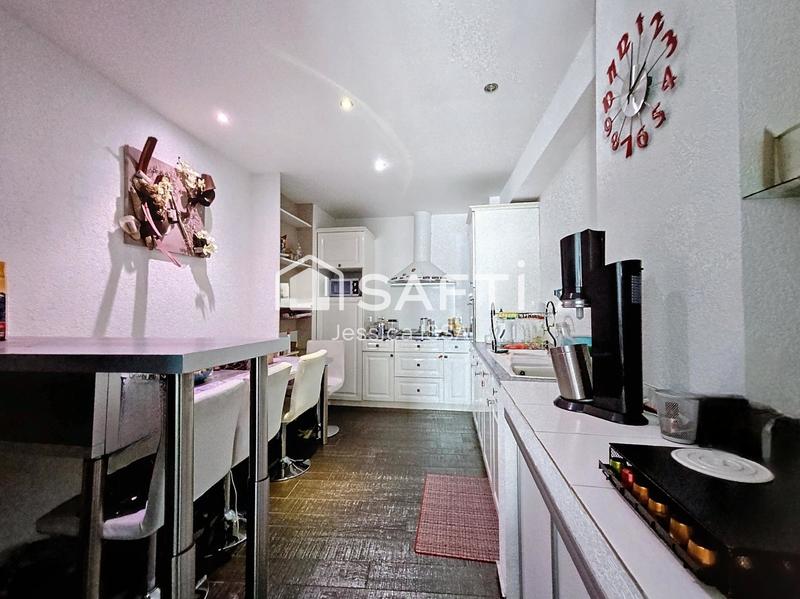 Appartement - 119 m² - 6 pièces