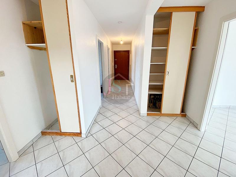 Appartement - 80 m² - 3 pièces