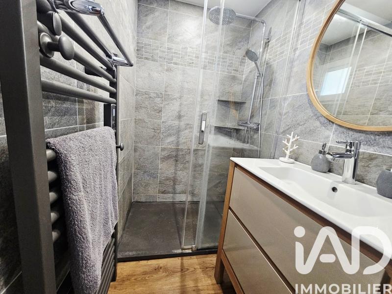 Maison - 95 m² - 5 pièces