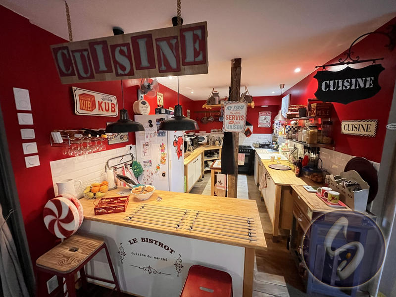 Maison - 616 m² - 19 pièces