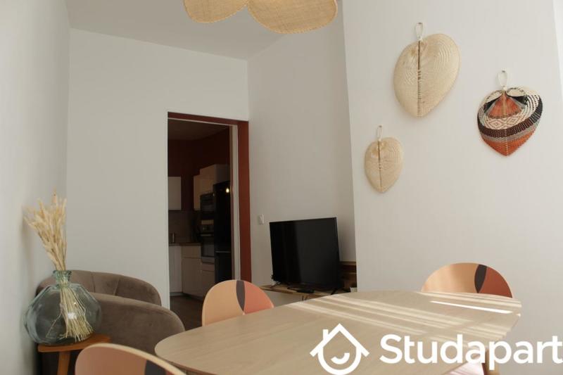 Chambre - 16 m² - 1 pièce