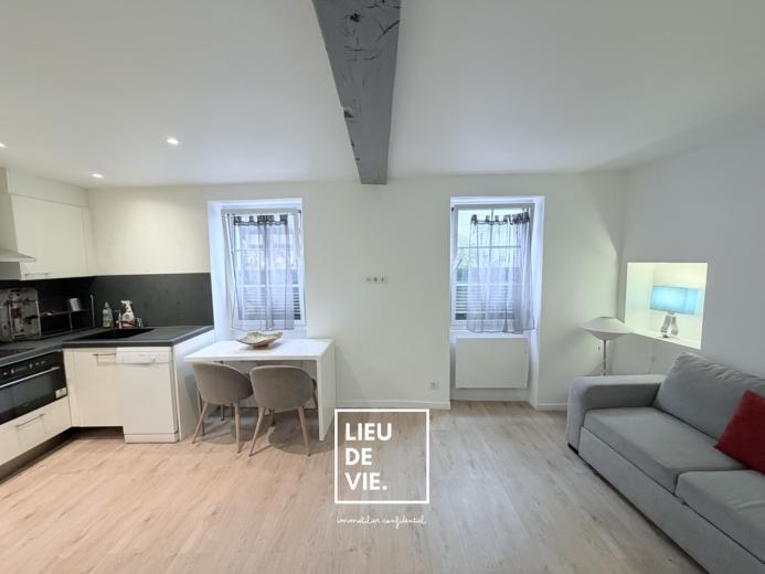 Appartement ancien - 22 m² - 1 pièce