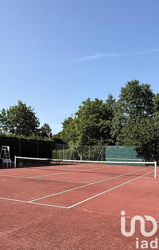 Maison - 300 m² - 13 pièces