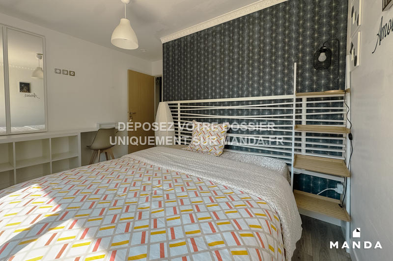 Chambre - 10 m² - 5 pièces