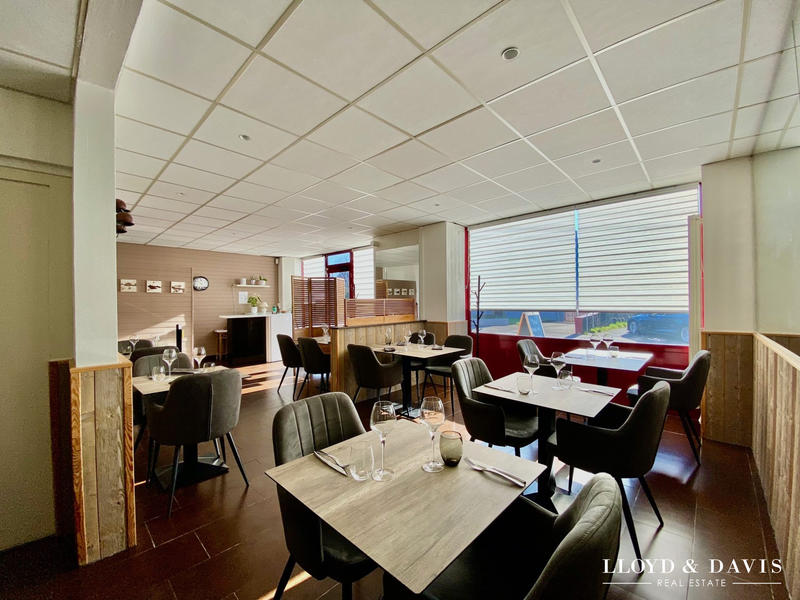 Maison ancienne - 210 m² - 7 pièces