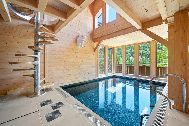 Villa - 390 m² - 9 pièces