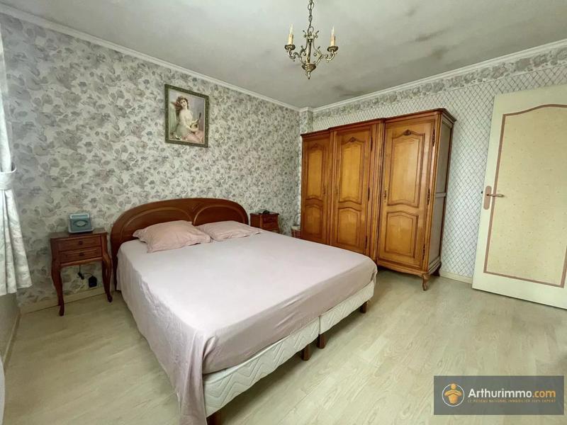 Maison - 95 m² - 5 pièces