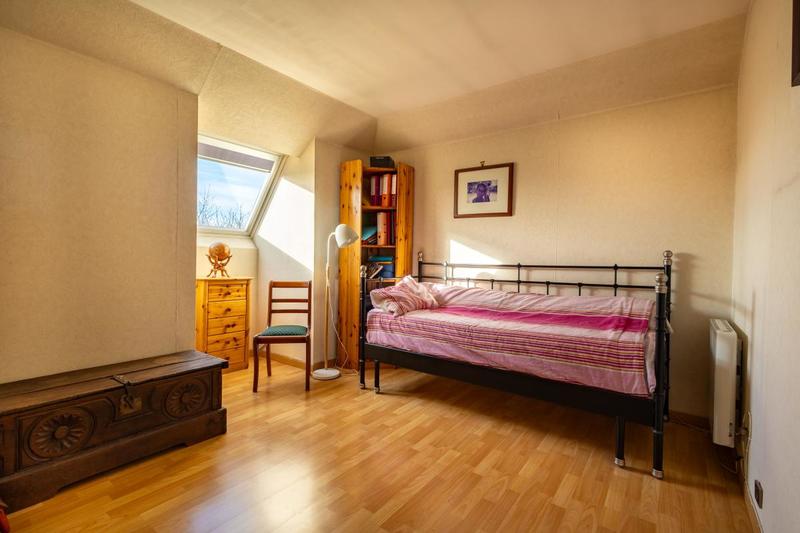 Appartement - 99 m² - 4 pièces