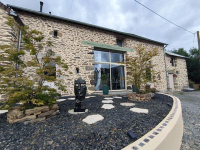 Maison - 187 m² - 7 pièces