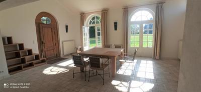 Maison - 150 m² - 4 pièces