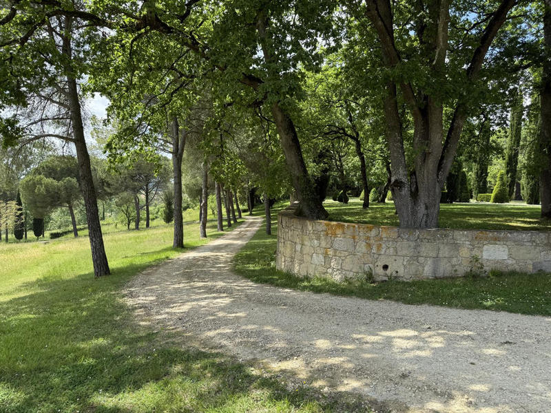 Maison - 428 m² - 15 pièces