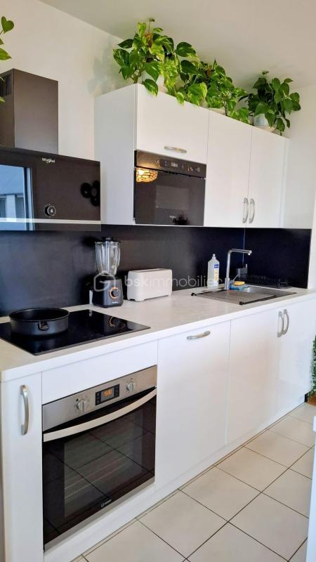 Appartement - 97 m² - 5 pièces