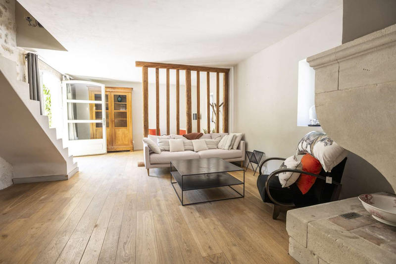 Propriété - 590 m² - 20 pièces