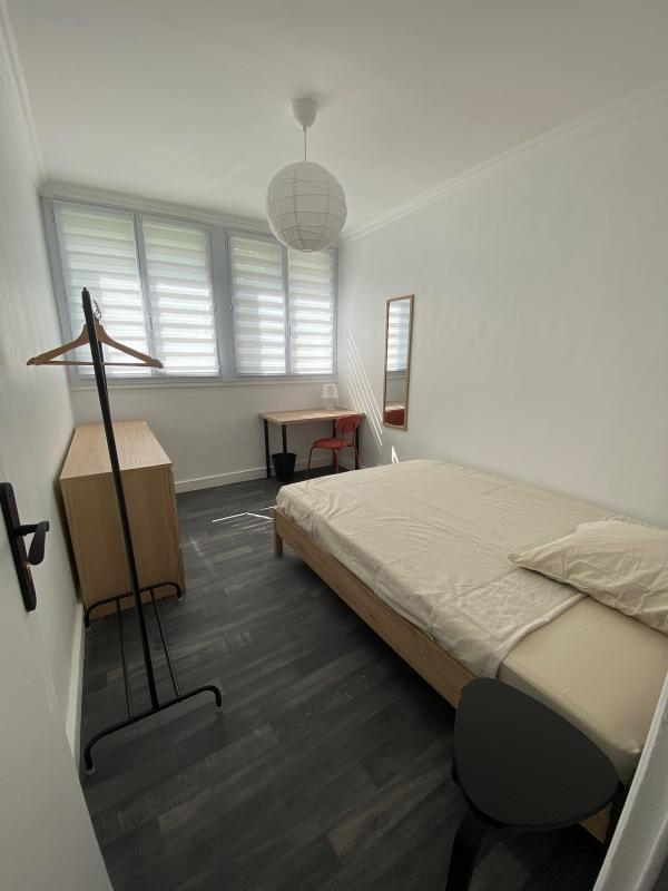 Appartement - 90 m² - 5 pièces