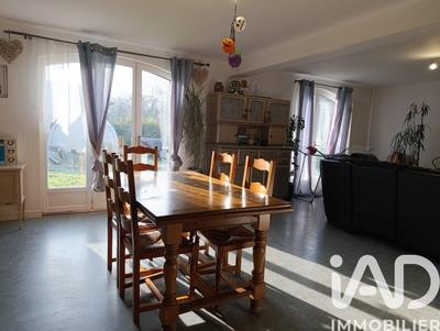 Maison - 179 m² - 5 pièces