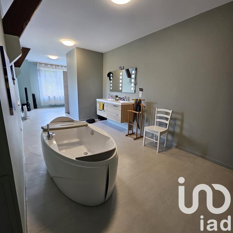 Maison de village - 377 m² - 12 pièces