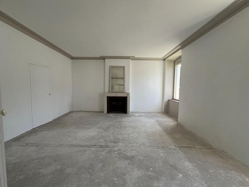 Demeure - 248 m² - 7 pièces