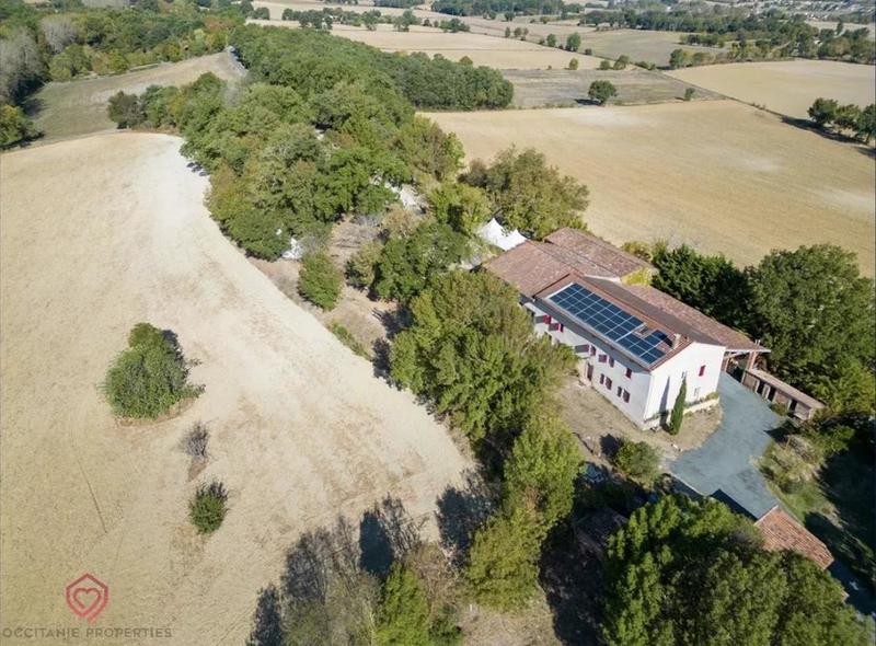 Propriété - 524 m² - 10 pièces